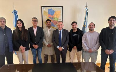 Osvaldo Jaldo se reunió con emprendedores del mundo del software en la Casa de Tucumán en Buenos Aires